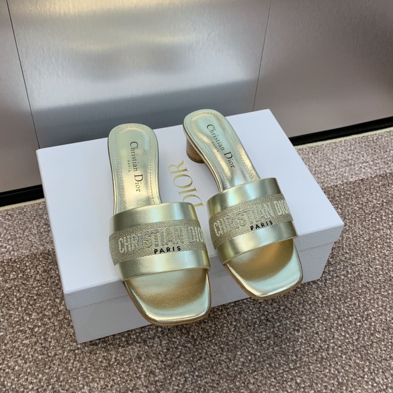 ch**an D*or slippers